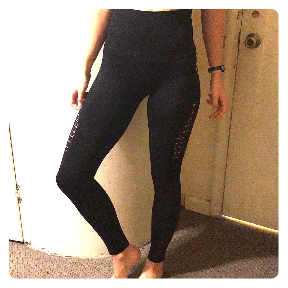 Super high rise gym shark leggings
